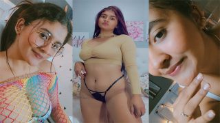 Horny Girl Showing Fucking Dick Cock
